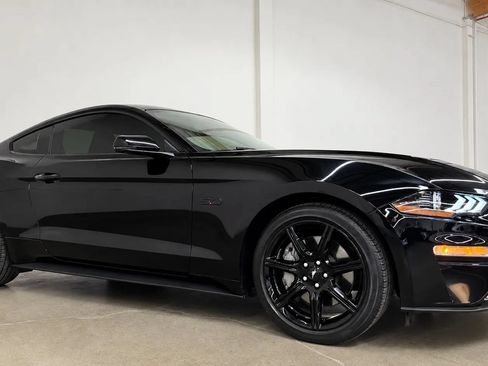 Used 2020 Ford Mustang GT Premium w/ Black Accent Package RWD image 4