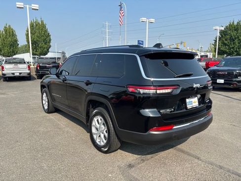 Used 2023 Jeep Grand Cherokee L Limited AWD/4WD image 3