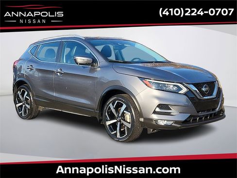 Used 2022 Nissan Rogue Sport SL w/ Premium Package image 1