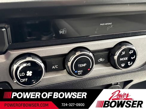 Used 2018 Toyota Tacoma SR image 16