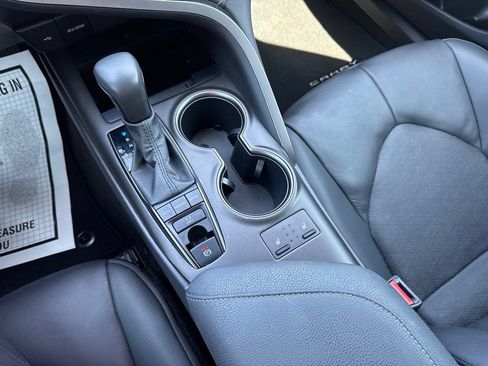 Used 2023 Toyota Camry XSE FWD image 20