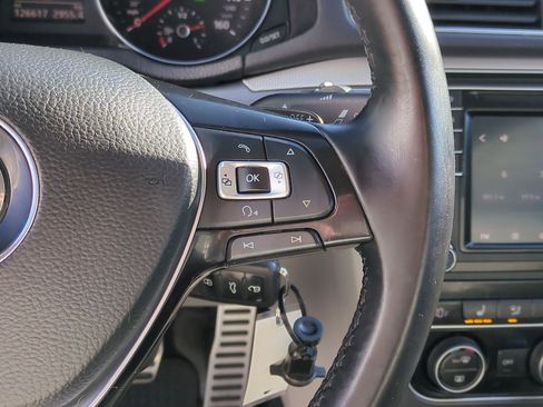 Used 2017 Volkswagen Passat 1.8T R-Line image 19