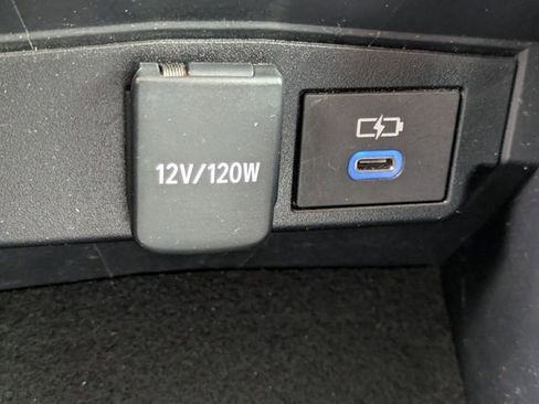 Used 2022 Toyota Corolla LE FWD image 22