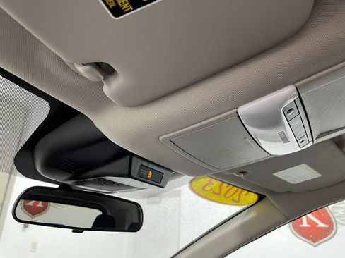 Used 2023 Nissan Rogue FWD image 18