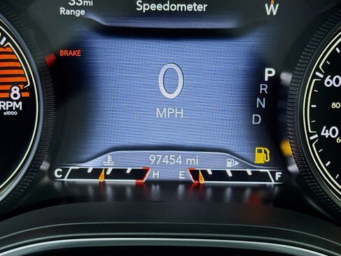 Used 2021 Jeep Cherokee Latitude Lux w/ Comfort/Convenience Group image 8