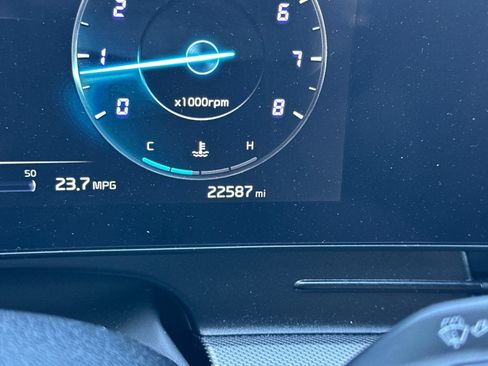 Used 2025 Kia Sportage SX FWD image 40