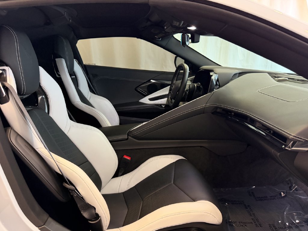 Used 2024 Chevrolet Corvette Stingray Preferred Cpe w/ Z51 Performance Package RWD image 16