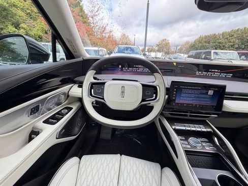 New 2026 Lincoln Nautilus Black Label image 9