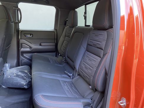 Used 2025 Nissan Frontier PRO-4X w/ Pro Convenience Package AWD/4WD image 37