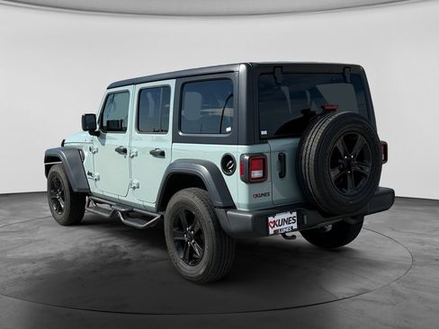 Used 2023 Jeep Wrangler Unlimited Sport AWD/4WD image 7
