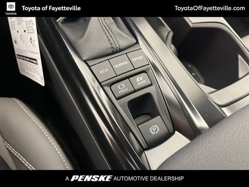 New 2026 Toyota Camry SE FWD image 33