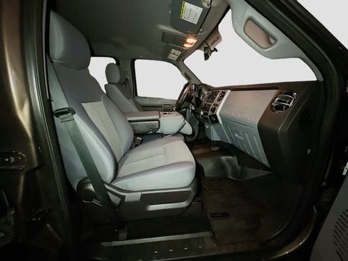 Used 2016 Ford F250 XLT w/ XLT Value Package image 35