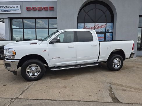 Used 2021 RAM 2500 Big Horn image 4