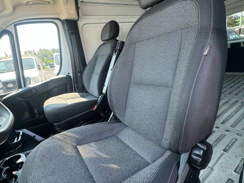 Used 2023 RAM ProMaster 2500 FWD image 15