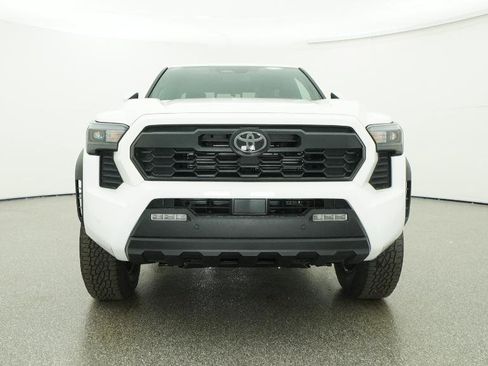 New 2025 Toyota Tacoma TRD Off-Road image 3
