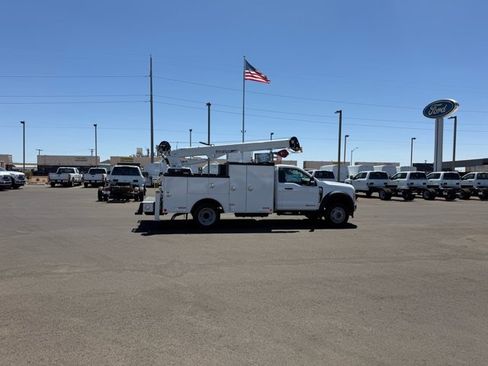 New 2026 Ford F550 4x4 Regular Cab Super Duty image 2
