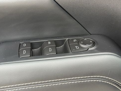 Used 2026 GMC Terrain Elevation image 25