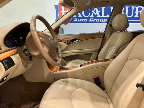 Used 2008 Mercedes-Benz E 350 Sedan image 31