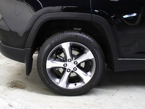 New 2025 Jeep Grand Cherokee Limited w/ Luxury Tech Group II image 34