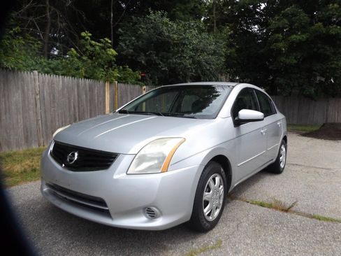 Used 2010 Nissan Sentra 2.0 FWD image 1