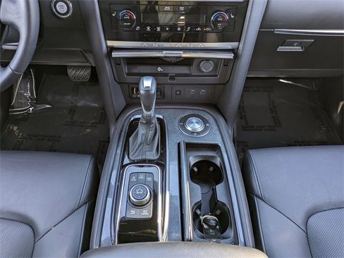 Used 2024 Nissan Armada SL w/ Midnight Edition Package image 21