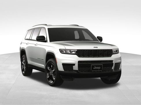 New 2025 Jeep Grand Cherokee L Altitude image 8