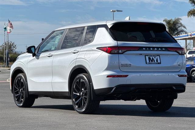 New 2026 Nissan Rogue SL AWD/4WD image 6