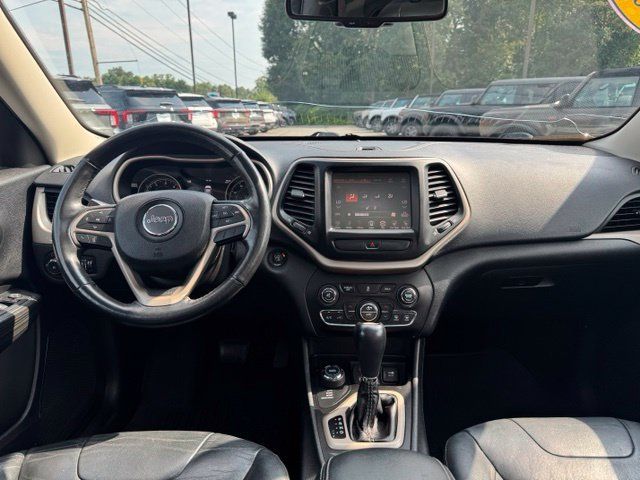 Used 2016 Jeep Cherokee Limited AWD/4WD image 16