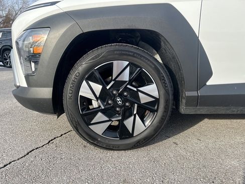 Used 2025 Hyundai Kona SEL image 31