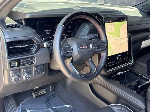 Used 2025 GMC Yukon XL AT4 Ultimate AWD/4WD image 22