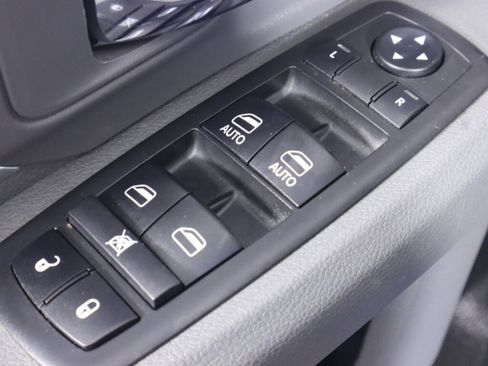 Used 2019 RAM 1500 Big Horn image 25