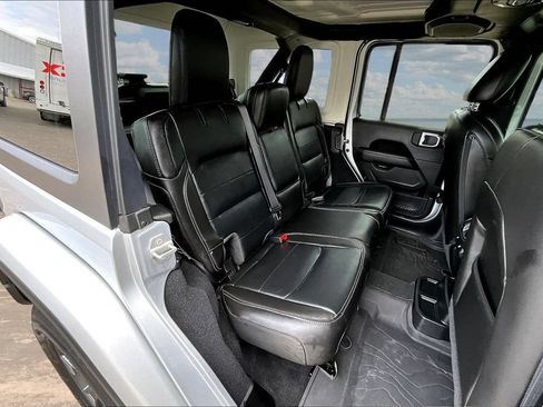 Used 2023 Jeep Wrangler Unlimited Sahara w/ Dual Top Group AWD/4WD image 26