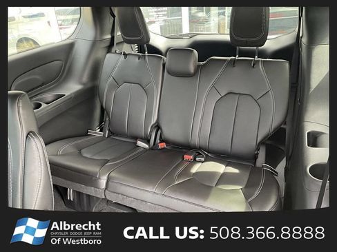 New 2026 Chrysler Pacifica Select w/ S Appearance Package AWD/4WD image 13