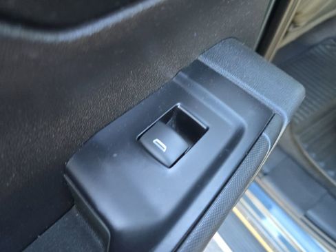 Used 2019 Chevrolet Silverado 1500 Custom w/ Custom Value Package image 9