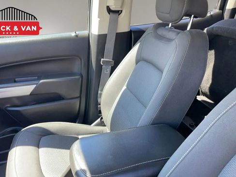 Used 2019 Chevrolet Colorado LT w/ LT Convenience Package RWD image 23