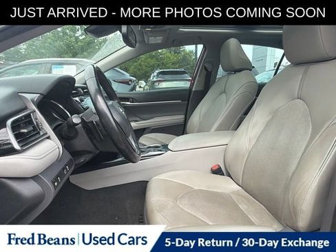 Used 2019 Toyota Camry XSE FWD image 12