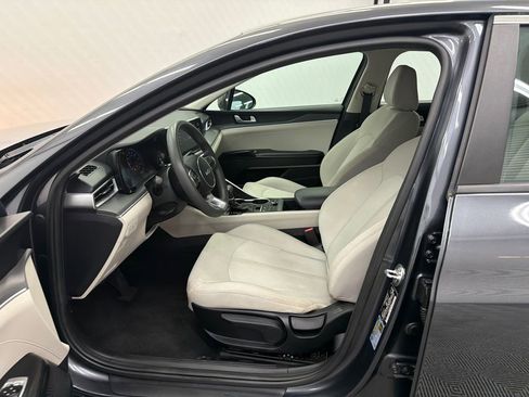 Used 2022 Kia K5 LXS image 9