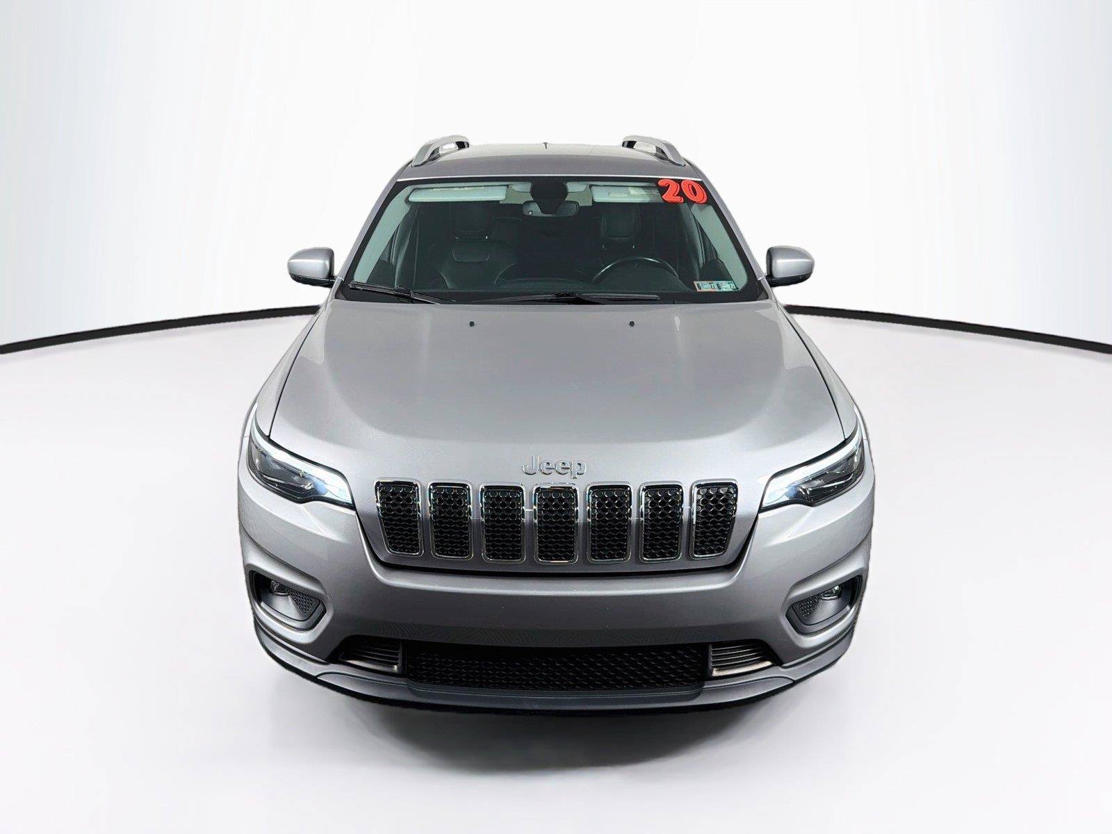 Used 2020 Jeep Cherokee Latitude Plus w/ Comfort/Convenience Group AWD/4WD image 13