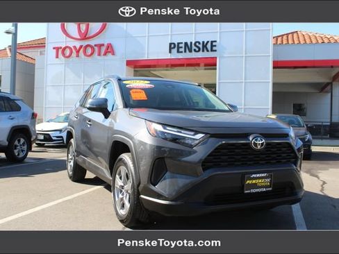 Certified 2022 Toyota RAV4 XLE FWD image 1