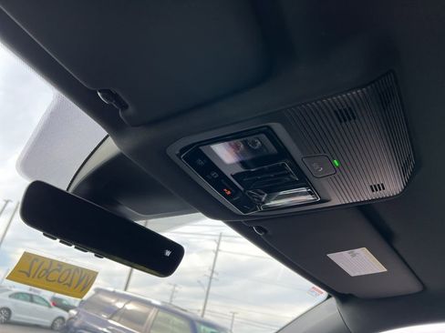 New 2026 Volkswagen Atlas Cross Sport SE FWD image 22