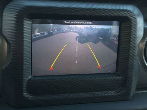 Used 2022 Jeep Wrangler Unlimited Sport image 24