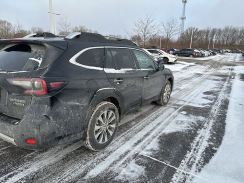 Used 2025 Subaru Outback Touring w/ Popular Package #2 image 31
