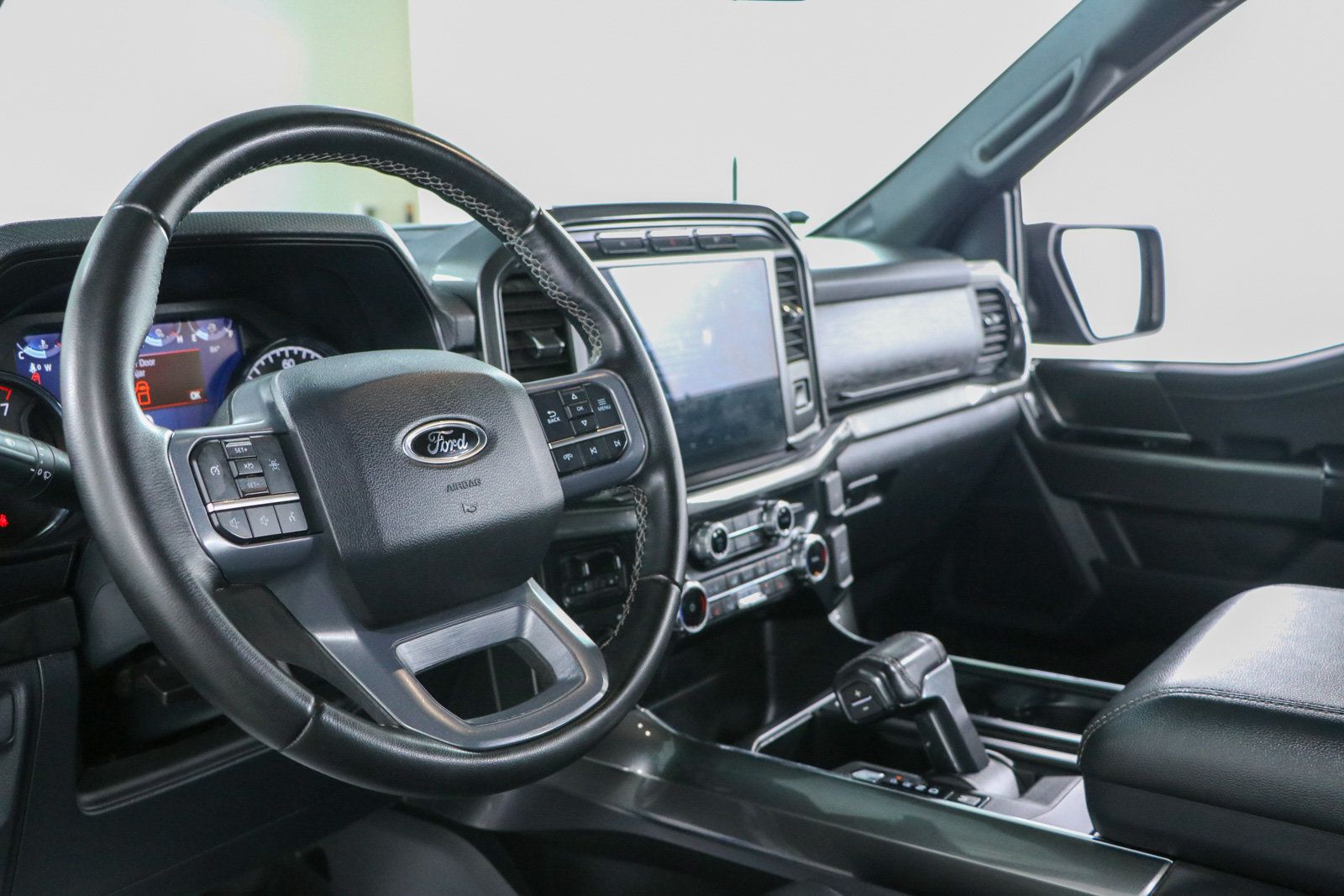 Used 2023 Ford F150 XLT w/ Equipment Group 302A High AWD/4WD image 25
