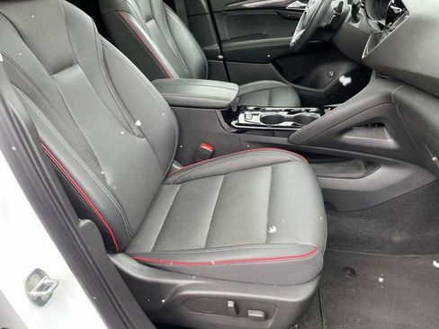 Used 2023 Buick Envision Essence w/ Sport Touring Package image 19