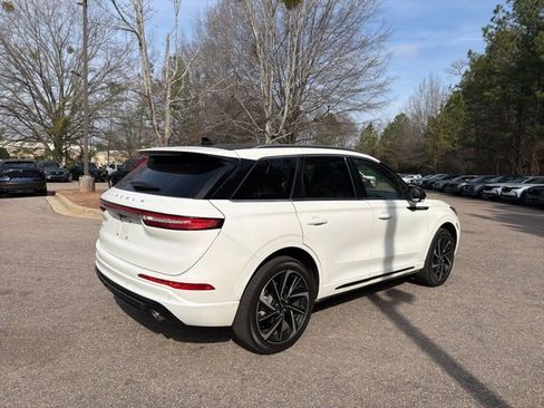 Used 2023 Lincoln Corsair Grand Touring image 5