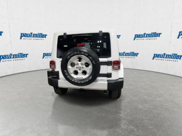 Used 2014 Jeep Wrangler Unlimited Sahara w/ Mopar Chrome Edition Group AWD/4WD image 10
