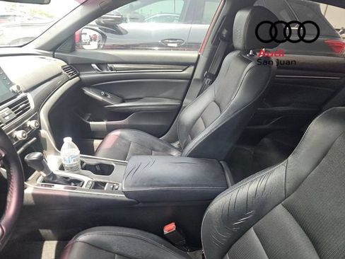 Used 2018 Honda Accord Sport image 11