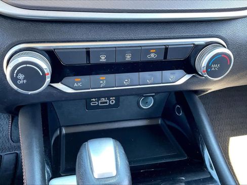 Used 2024 Nissan Altima 2.5 SR FWD image 32