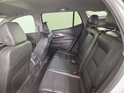 Used 2024 GMC Terrain SLT AWD/4WD image 15