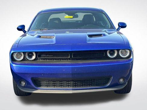Used 2019 Dodge Challenger SXT w/ Blacktop Package RWD image 3